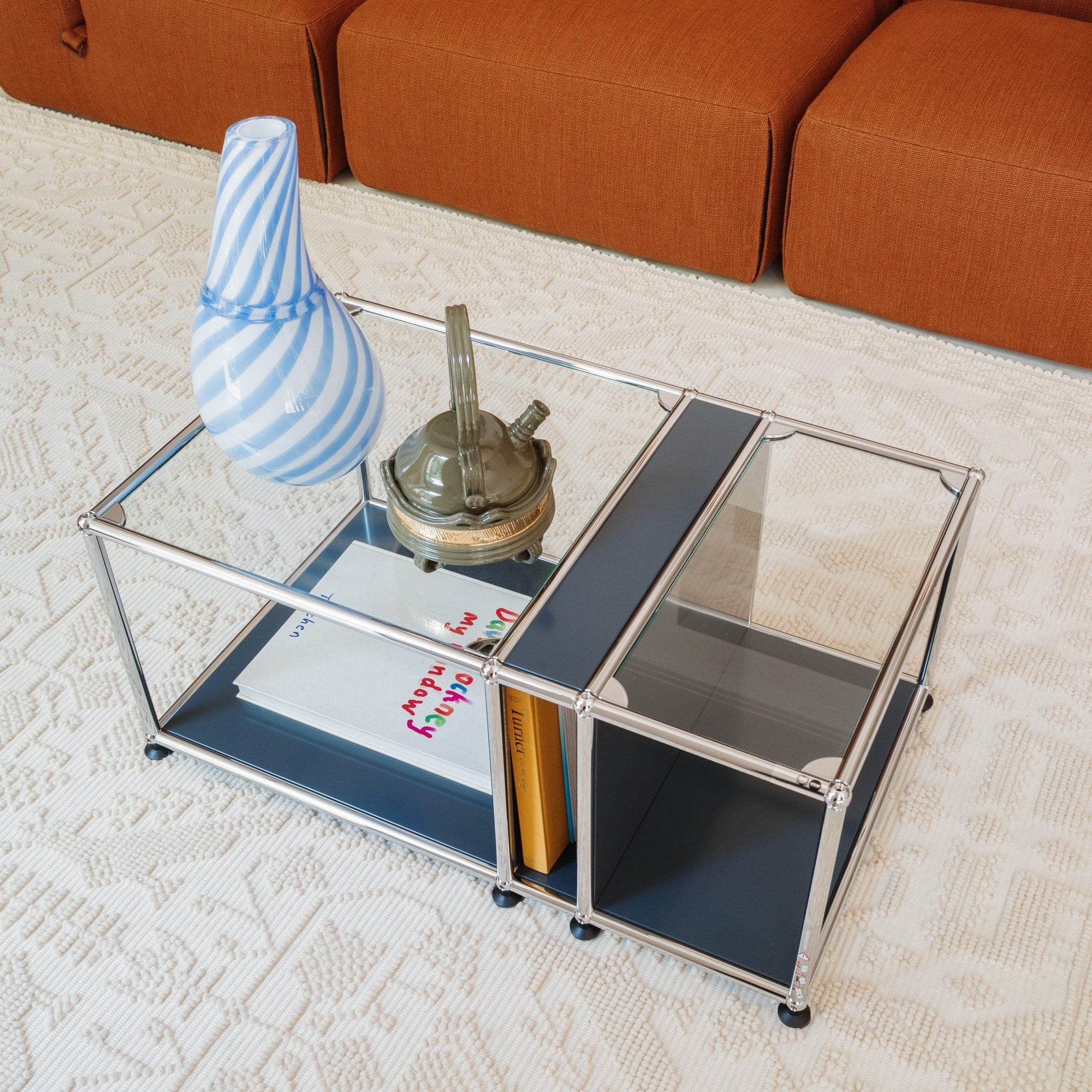 USM Haller Side Table 12 – VEST