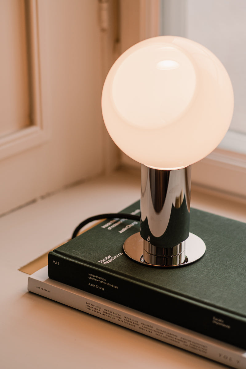 Donya Sphere Table Lamp