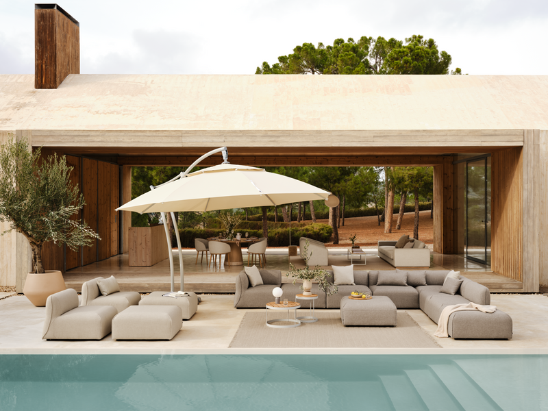 Drum Lounge Outdoor Table