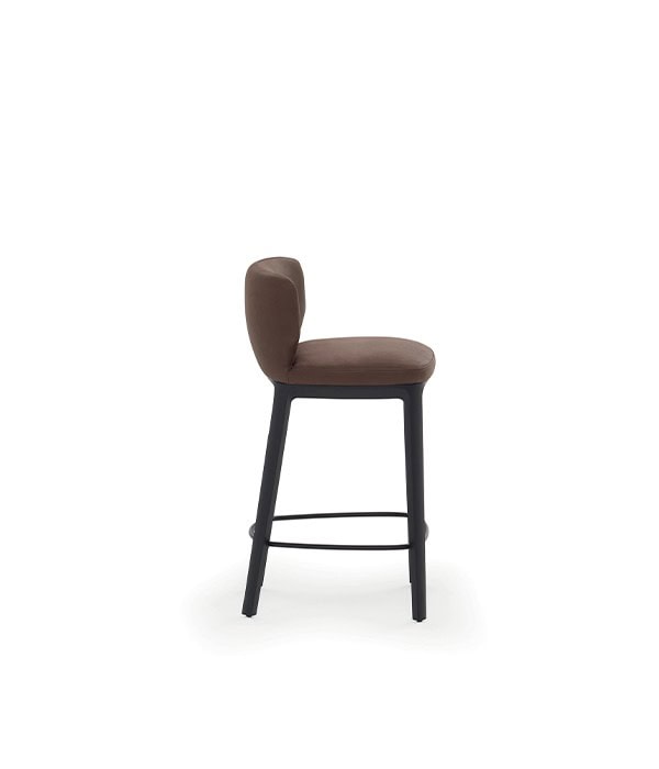 Ami Barstool