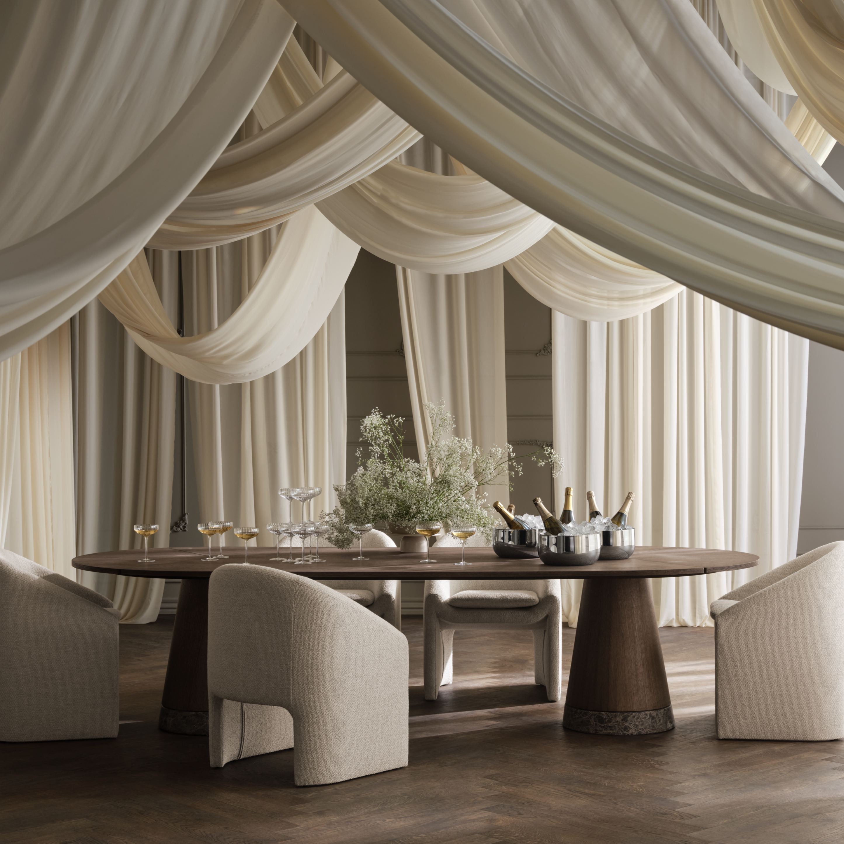 Piro Grand Dining Table – VEST