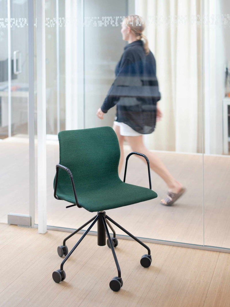 Ral Height adjustable chair