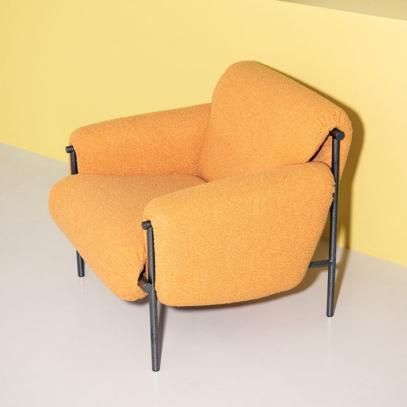 Ami Lounge Chair