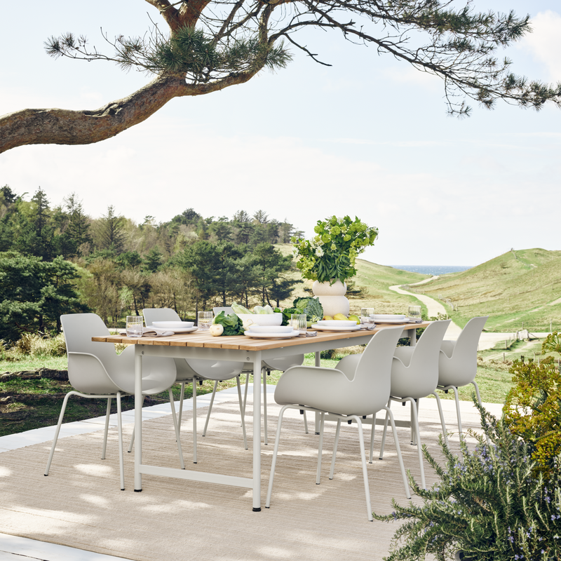Track Garden Table