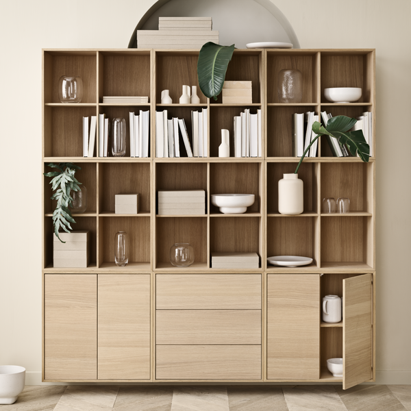 Case Shelf