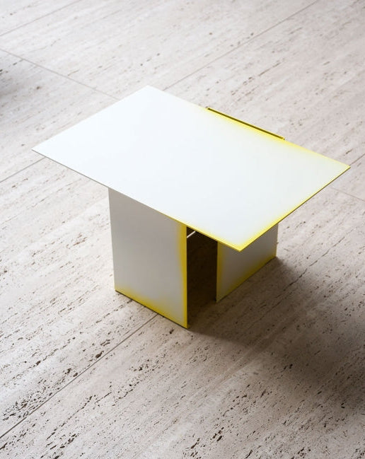 Daze Coffee table