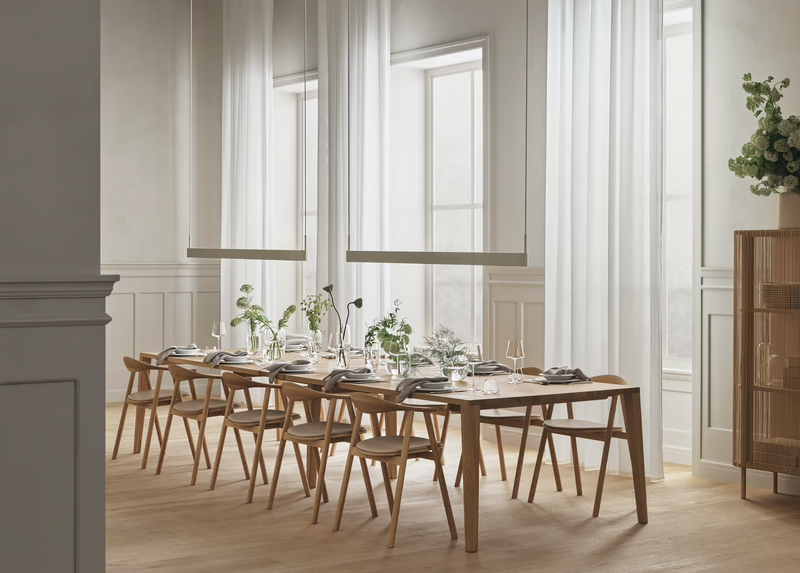 Graceful Dining Table