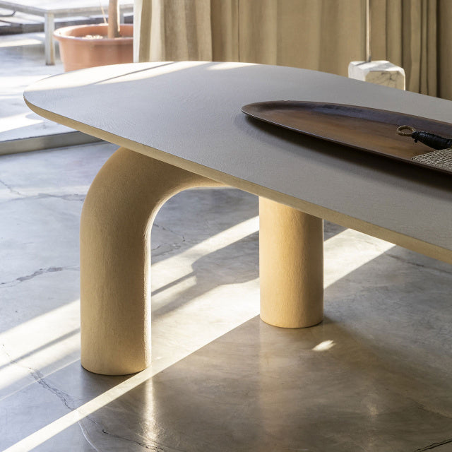 Elephante Dining Table