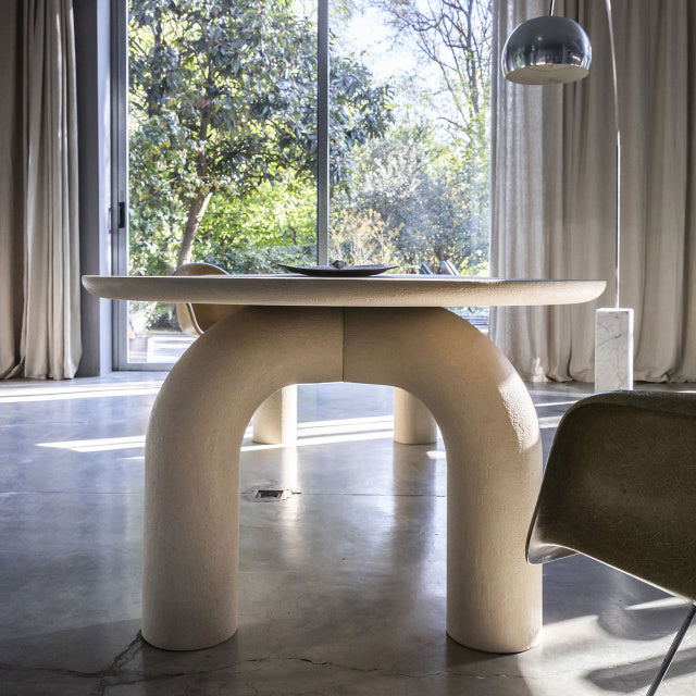 Elephante Dining Table