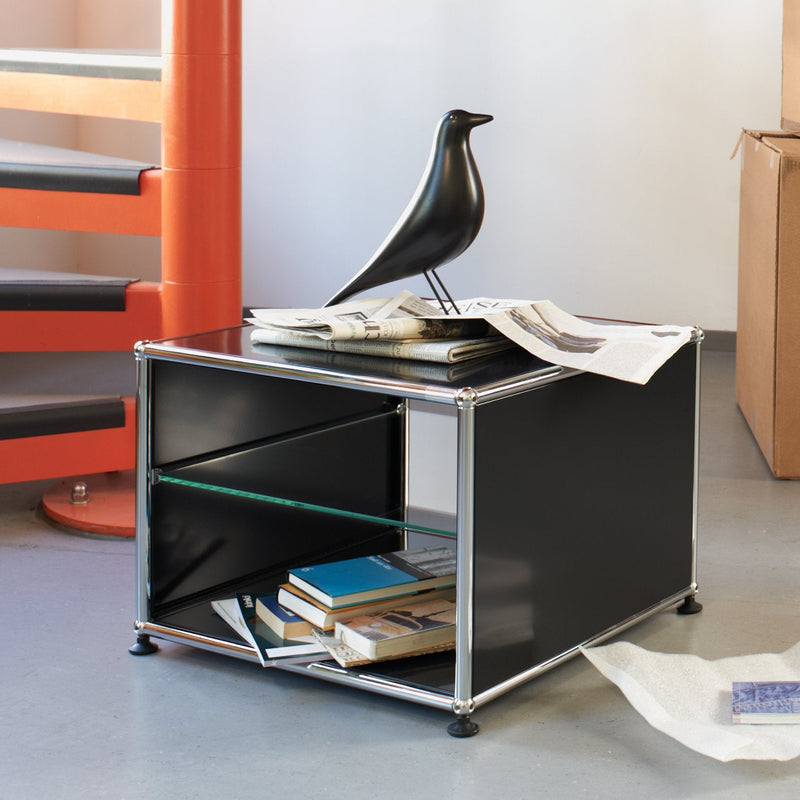 USM Haller Side Table with glass shelf